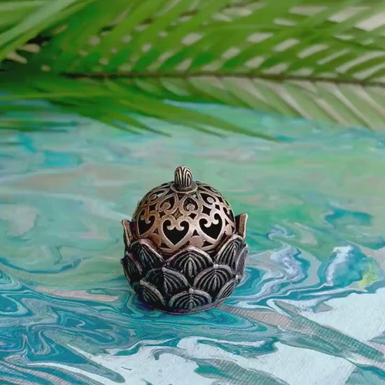 brass copper plate mini lotus incense burner, incense burner, incense burner, small ornaments in religious rooms of temples