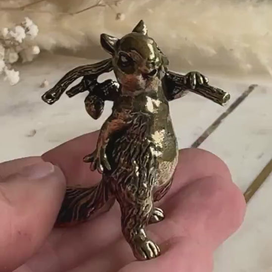 Solid brass figurine squirrel holding acorn, collectible brass ornament, beautiful decoration for tabletop