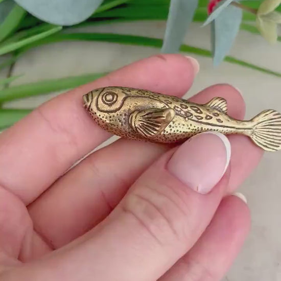 Solid Brass Fugu Fish Sculpture: Oceanic Gift - Bonsai & Terrarium Accent, Collectible Luck Charm, Home/Office Decor, Fung Shui Aesthetic