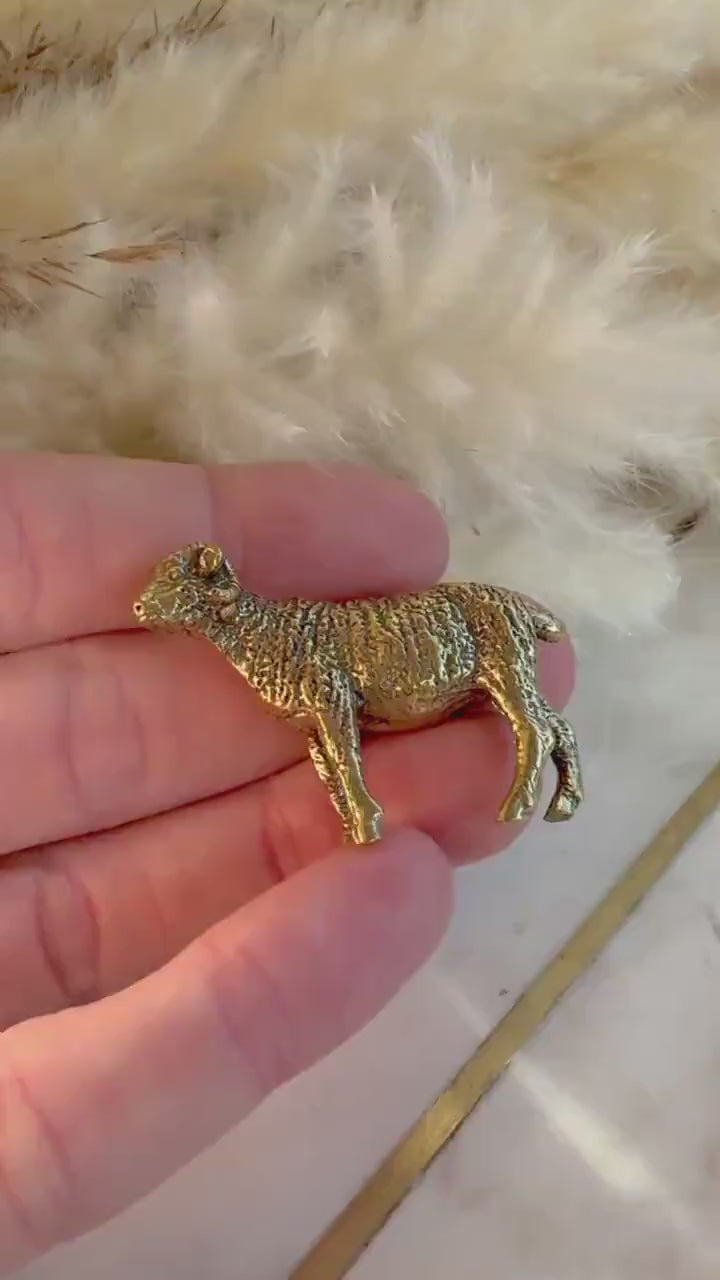 Solid brass sheep sculpture, Farm animal figurine, ram ornament, lamb Figure Statue