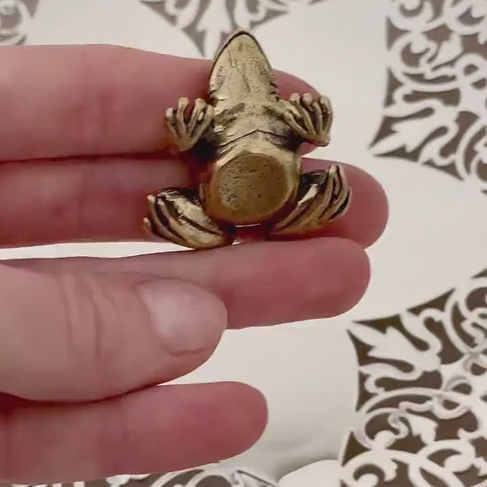 Fine Lifelike Solid Brass Frog figurine, Big Frog Statue, Small Paperweight, Cute collectible figurine, Desk Accessory