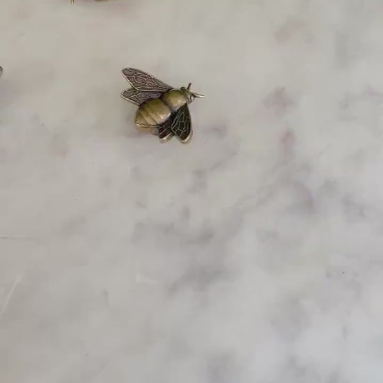 Devine flying honey bee, fine solid brass figurine, desktop decor, meaningful gift, cute little gift, meaningful gift, insect lover gift